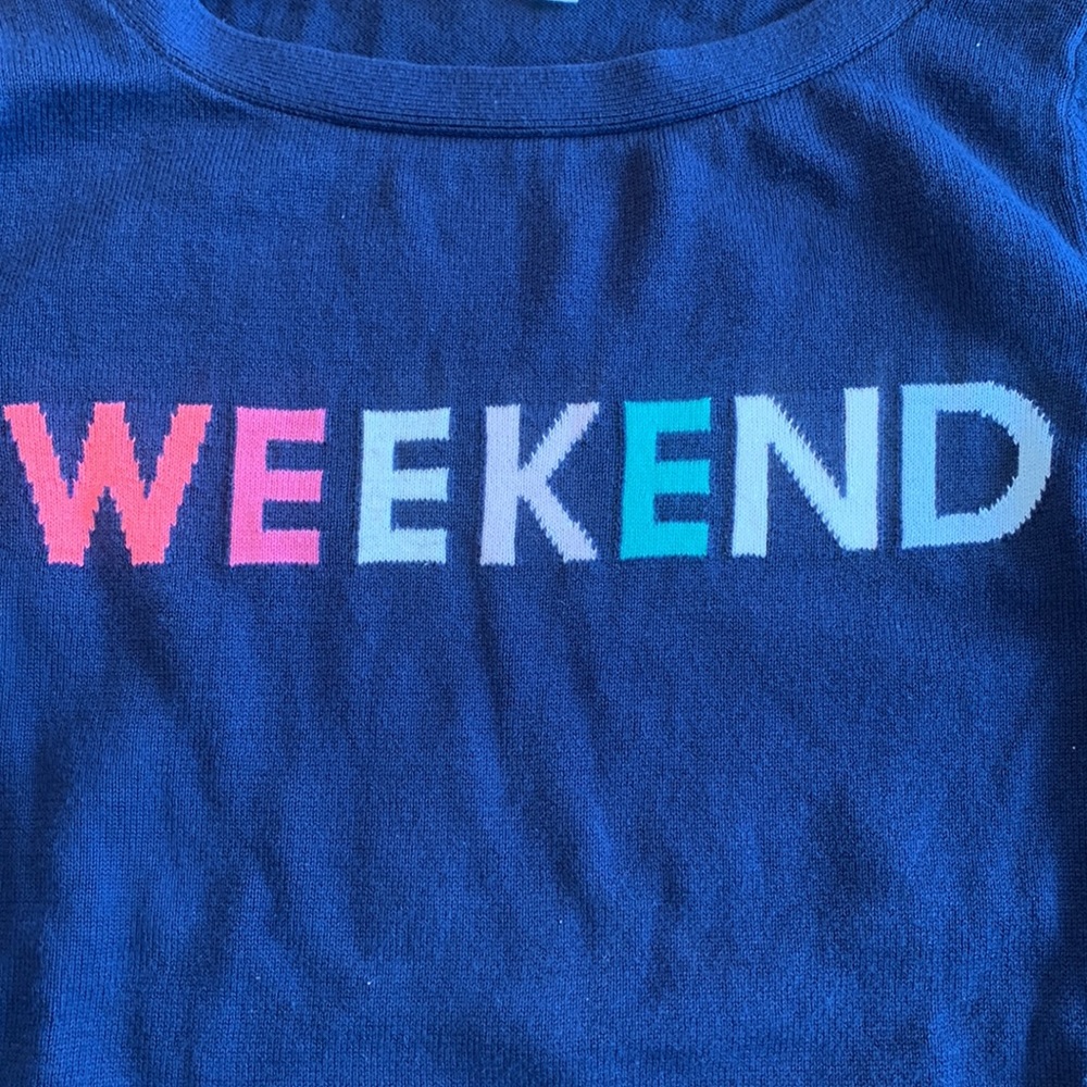 Gap “weekend” graphic sweater - Picture 3 of 5